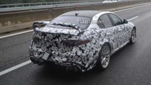 Alfa Romeo Giulia GTam pris sous la pluie