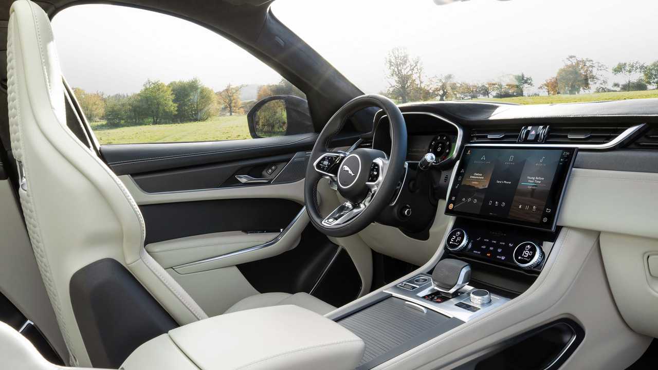 Jaguar F-Pace SVR (2021)