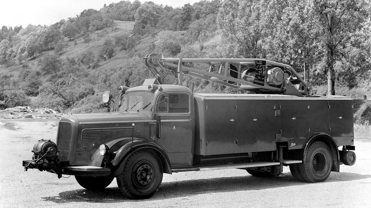 Vor 70 Jahren: Premiere des Schwerlastwagens Mercedes-Benz L 6600 und Omnibus O 6600