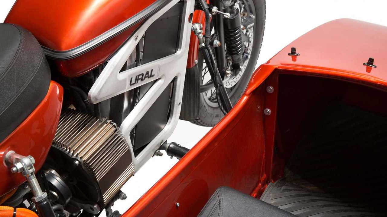 Electric Ural cT