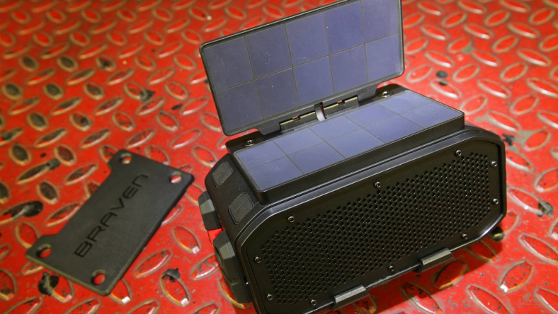 braven pro bluetooth speaker