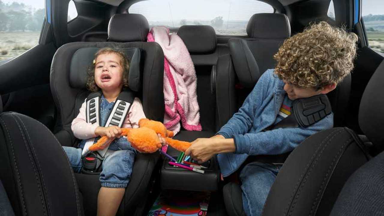 Nissan offers tips for long journeys with kids