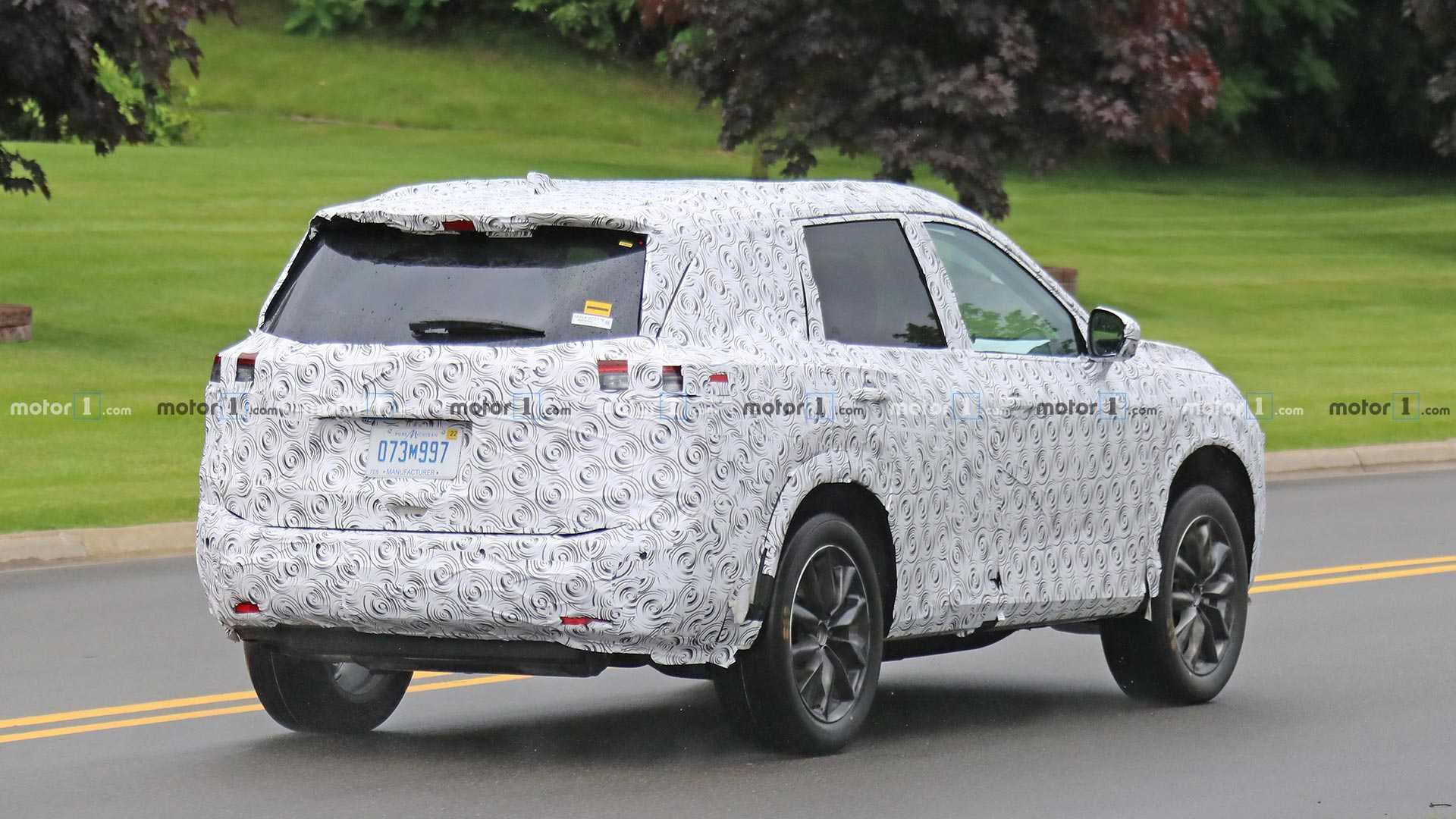 https://cdn.motor1.com/images/mgl/lXJrw/s1/next-gen-nissan-rogue-spy-shots.jpg next-gen-nissan-rogue-spy-shots