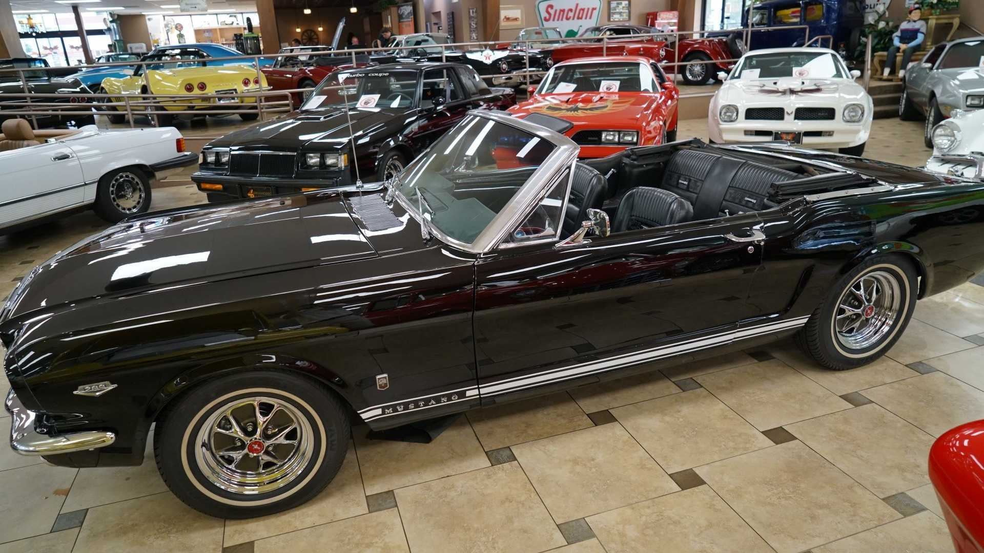 ["1966 Ford Mustang Convertible Is The Perfect Summer Toy"]