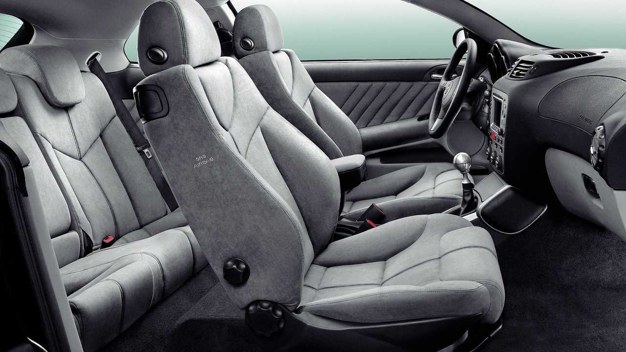 Alfa Romeo GT, le foto storiche