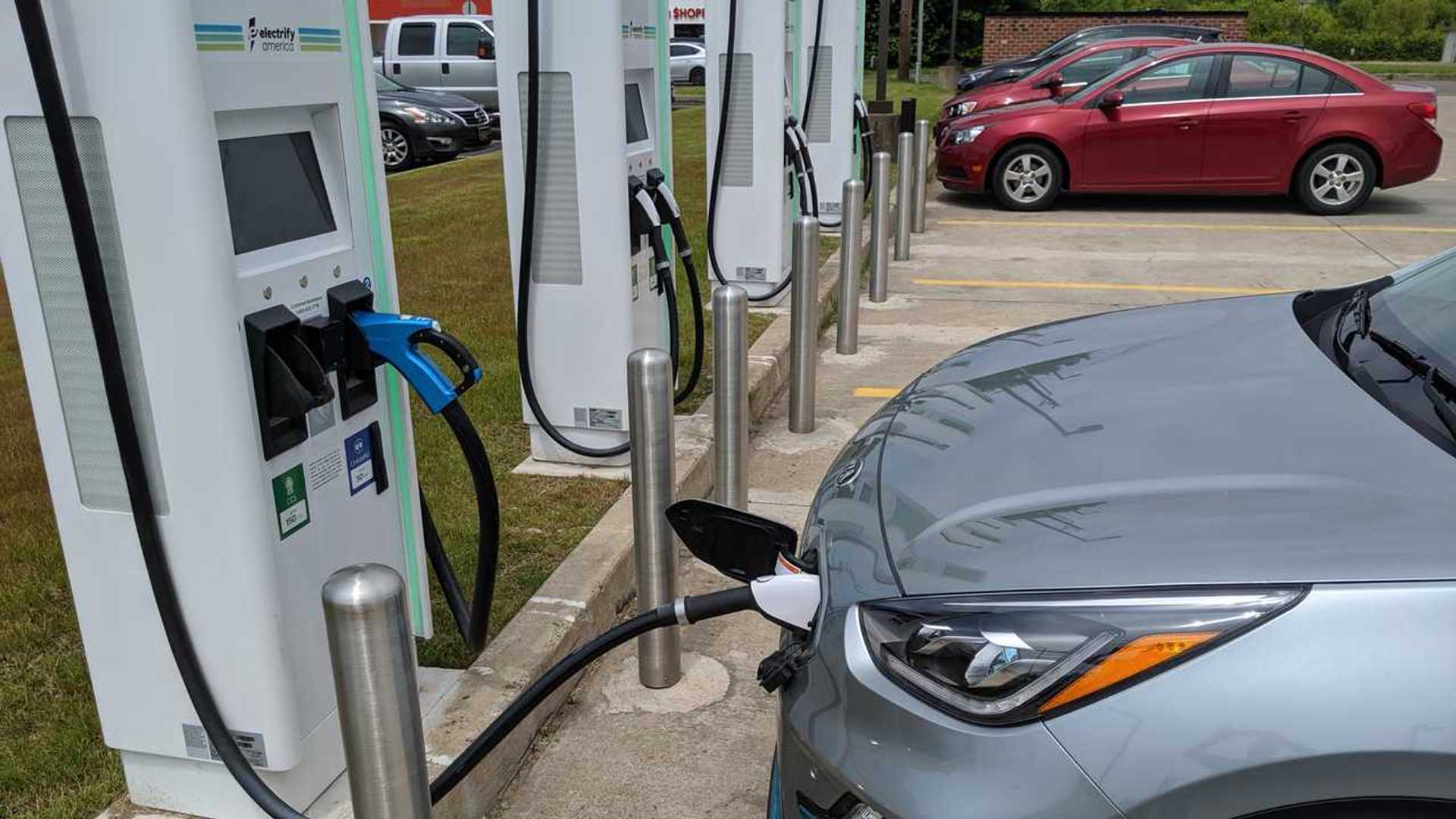 How Fast Does The 2019 Kia Niro EV Charge? We Find Out