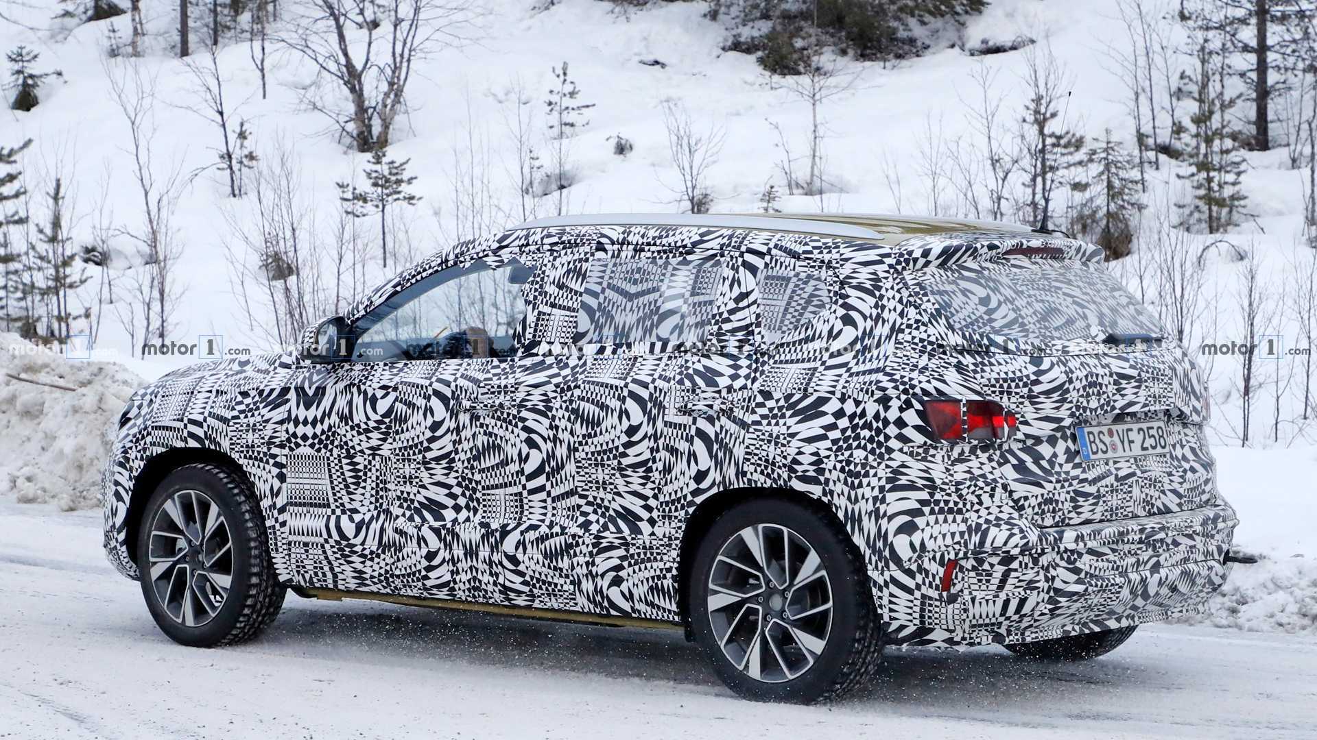 Jetta VS5 Crossover Spied Testing Far Away From China [UPDATE]