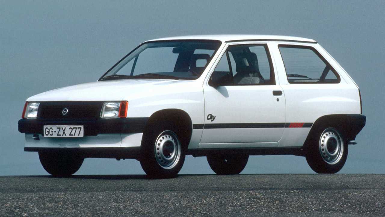 Opel Corsa, le foto storiche