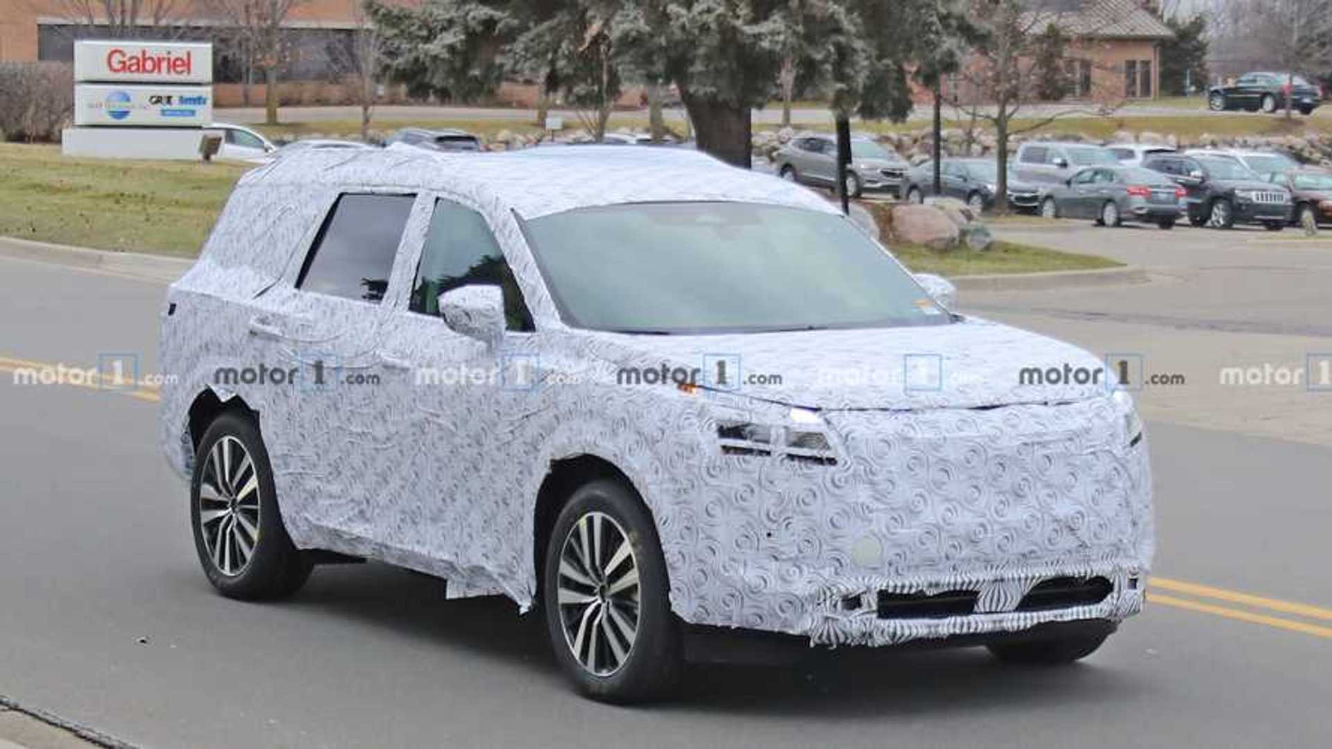 2021-nissan-pathfinder-spy-photo.jpg