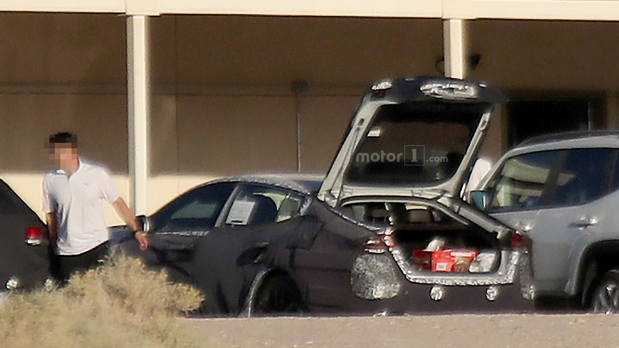 2018 Kia GT spy photo