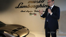 CEO Stefano Domenicali, Sant'Agata Bolognese'daki Lamborghini Müzesi'nde