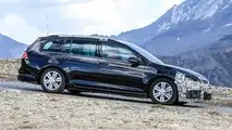 VW Golf R facelift spy photo
