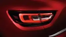 Renault Clio LED ön farlarla makyajlandı