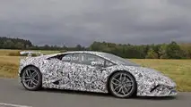 2018 Lamborghini Huracan Superleggera spy photo