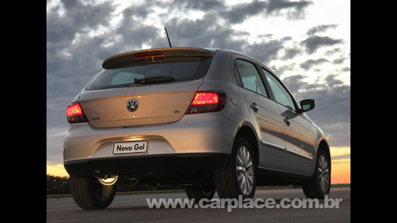 Novo Gol Power 1.6 chega por R$ 36.420 com direção hidráulica e contagiros