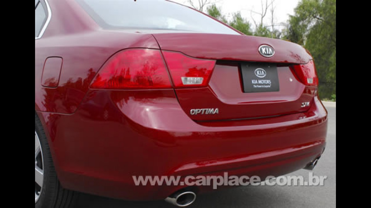 Salão de Nova York 2008: Kia apresenta versão renovada do sedan Optima