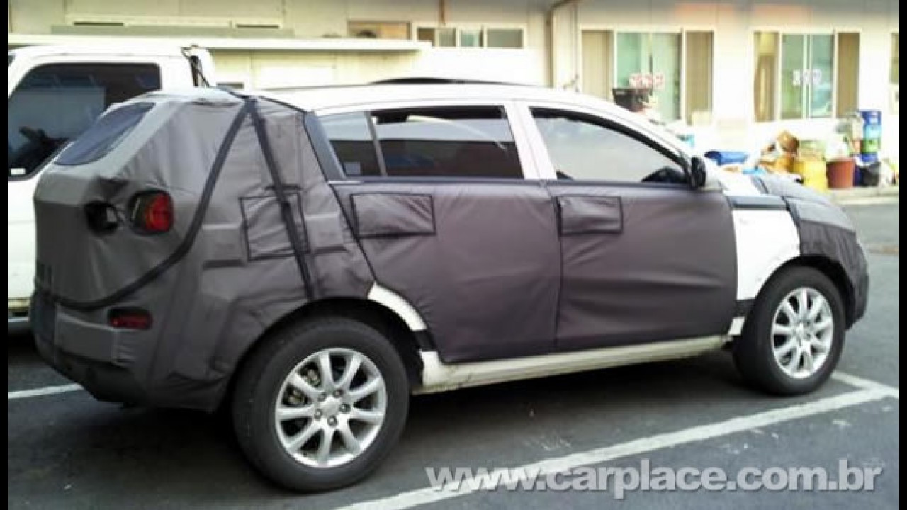 Novo Kia Sportage 2011 já está pronto - Nova geração já roda com disfarces na Coréia