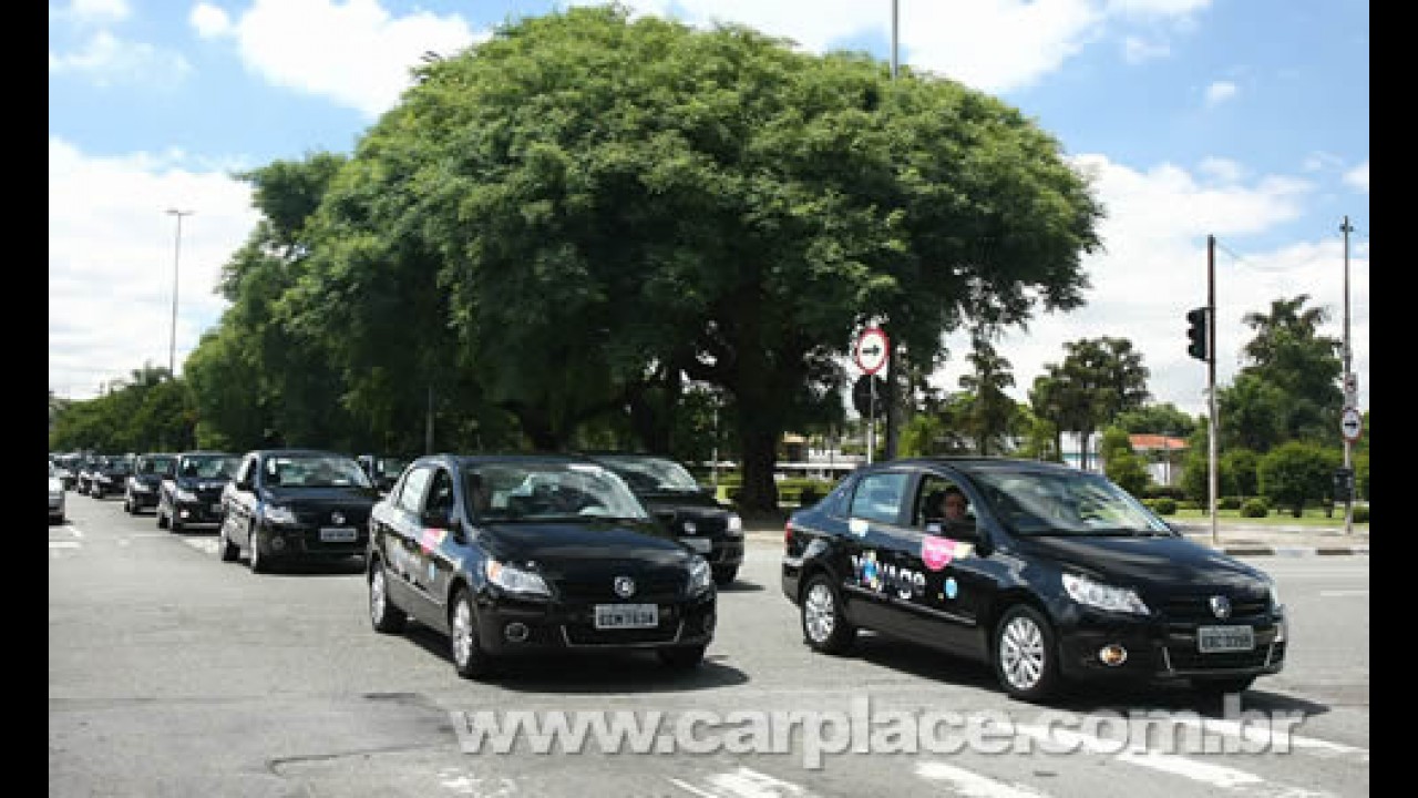 Vale tudo: Volkswagen faz até carreata para promover o sedan Voyage em SP