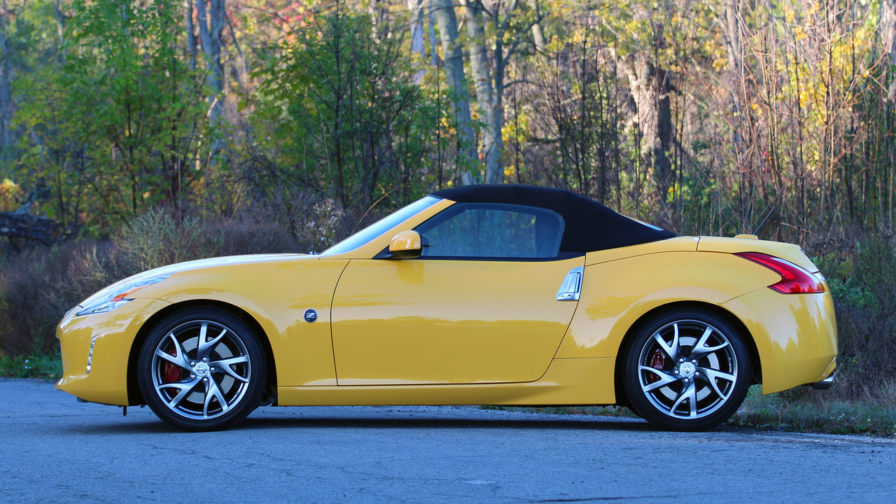 17 Nissan 370z Roadster Review Old Dog Same Tricks
