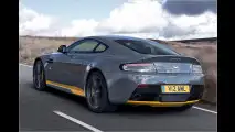 Der analoge Aston Martin