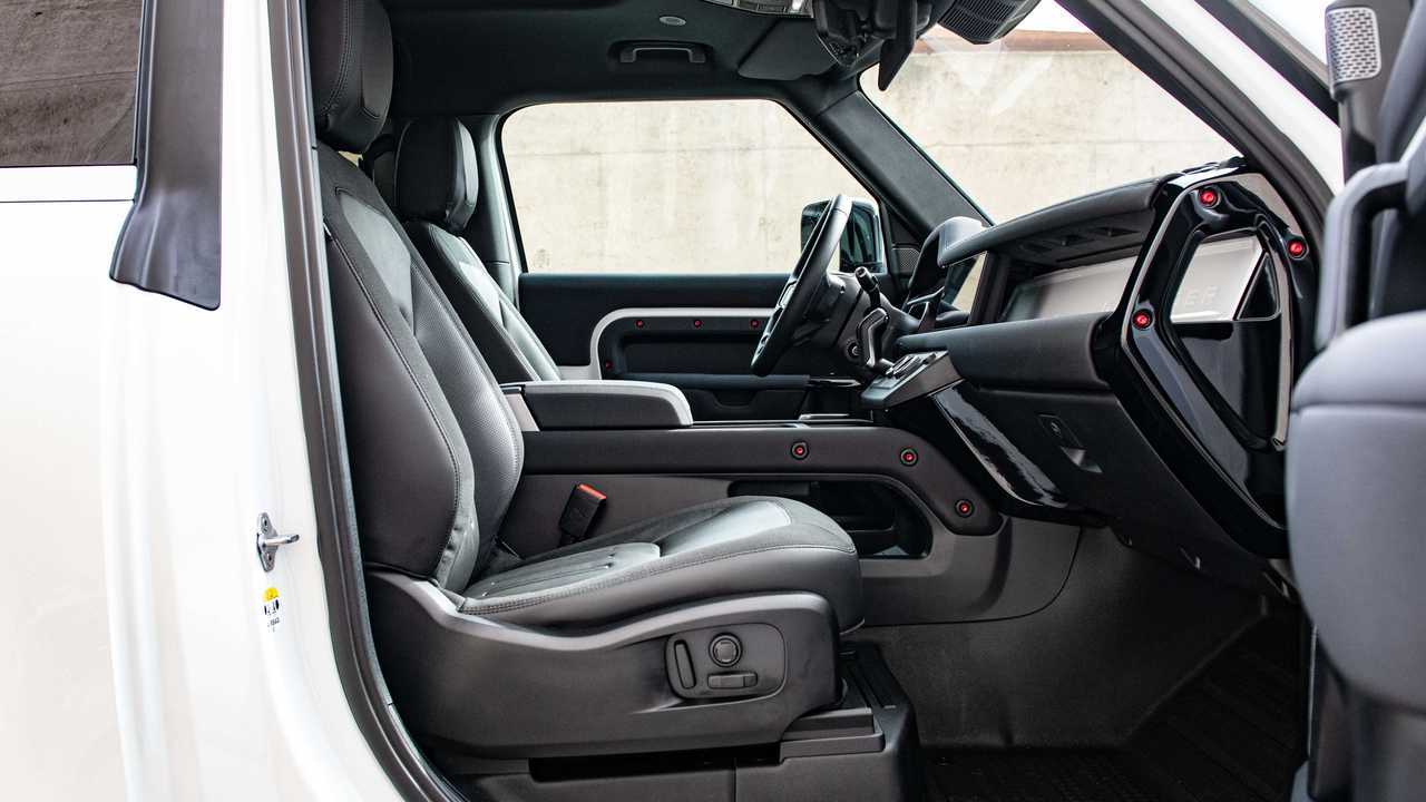 Startech Modifiyeli 3 Kapılı Yeni Land Rover Defender