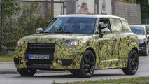 2017 MINI Countryman spy photo