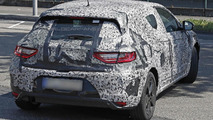 2016 Renault Megane spy photo