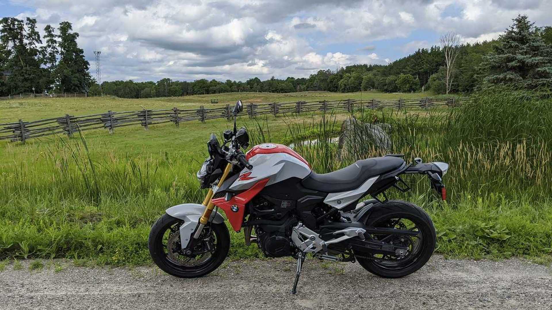Review: 2020 BMW F 900 R