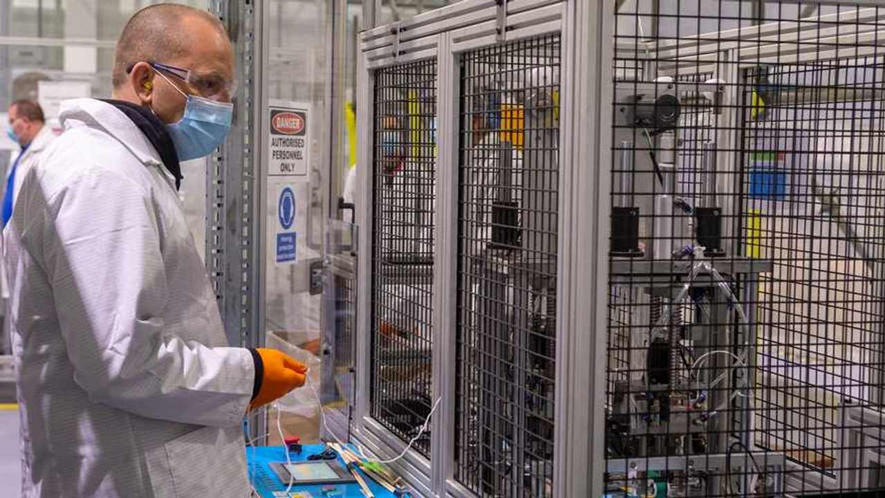 Ford starts manufacturing face masks in Dunton