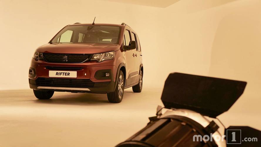 Peugeot Rifter (2018) shooting studio