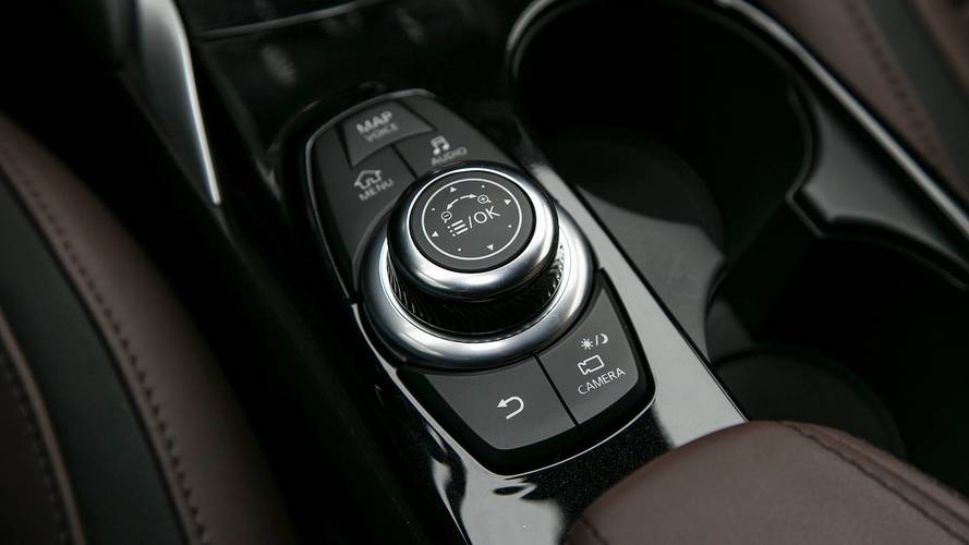 Prueba Infiniti QX30 2018 2.2d Premium Tech 7DCT AWD