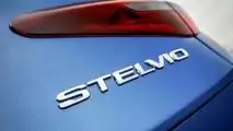 Alfa Romeo Giulia vs Alfa Romeo Stelvio drag yarışı