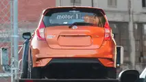 Makyajlı 2017 Nissan Versa Note casus fotoğrafları