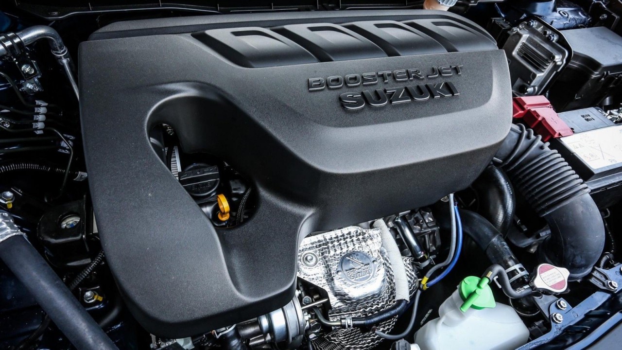 Suzuki S-Cross 2017 estreia visual repaginado e motores turbo BoosterJet