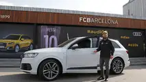 Barcelona players receive new Audi cars