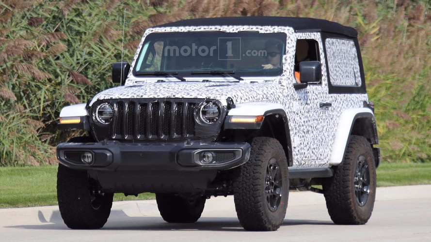 Jeep Wrangler Rubicon spy photo