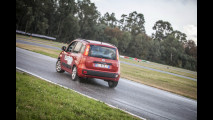 OmniAuto.it School Guida Sicura con Miss Italia 2012 e Fiat Panda