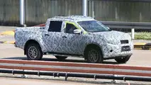 Mercedes GLT spy photo