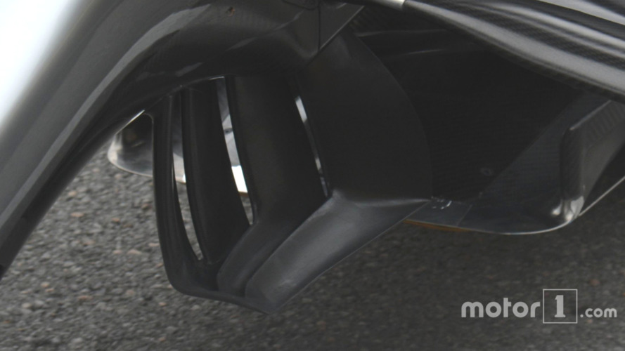Mercedes AMG F1 W07 Hybrid rear wing detail