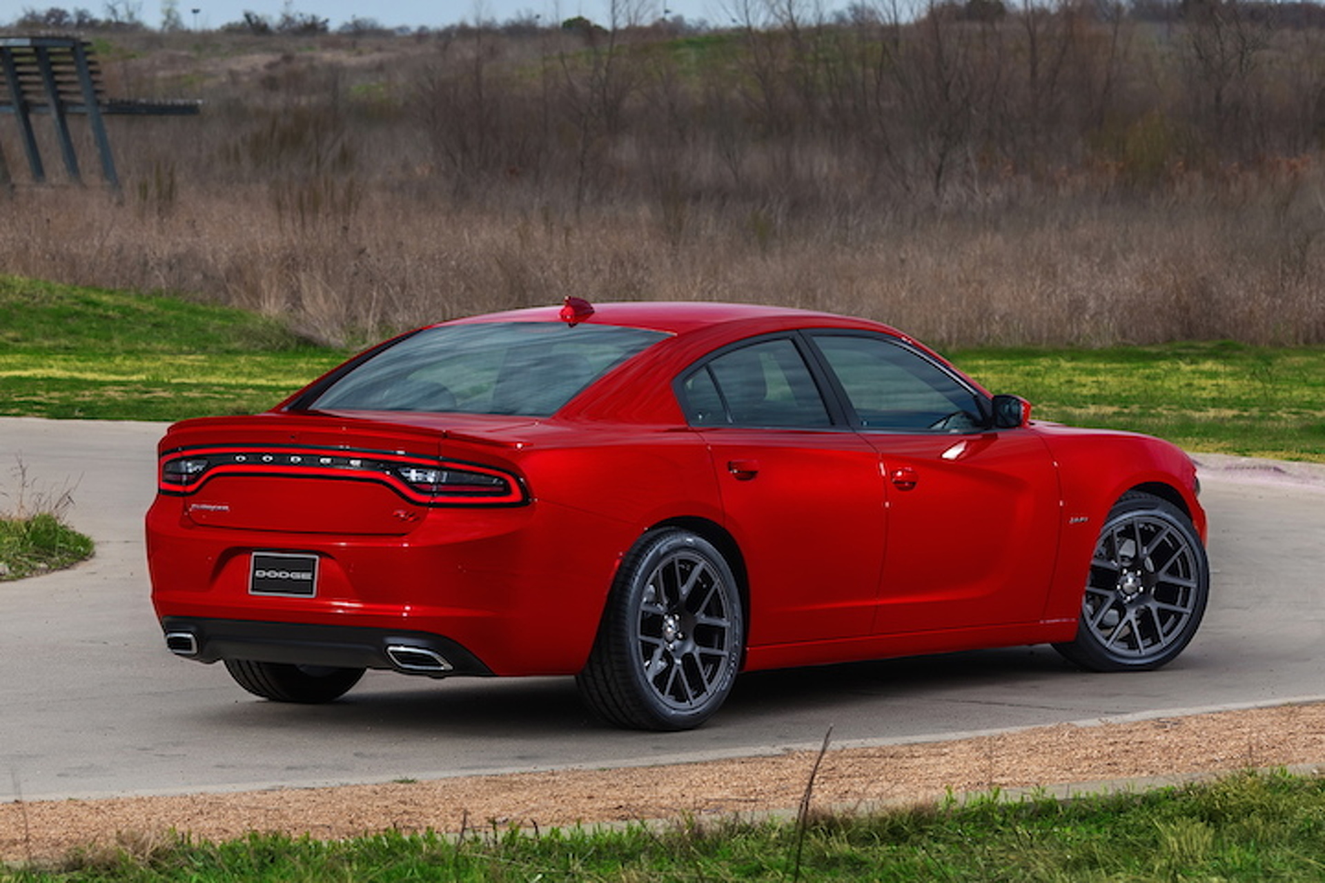 Dodge Charger Hellcat Coming with All 707 Horses On Tap