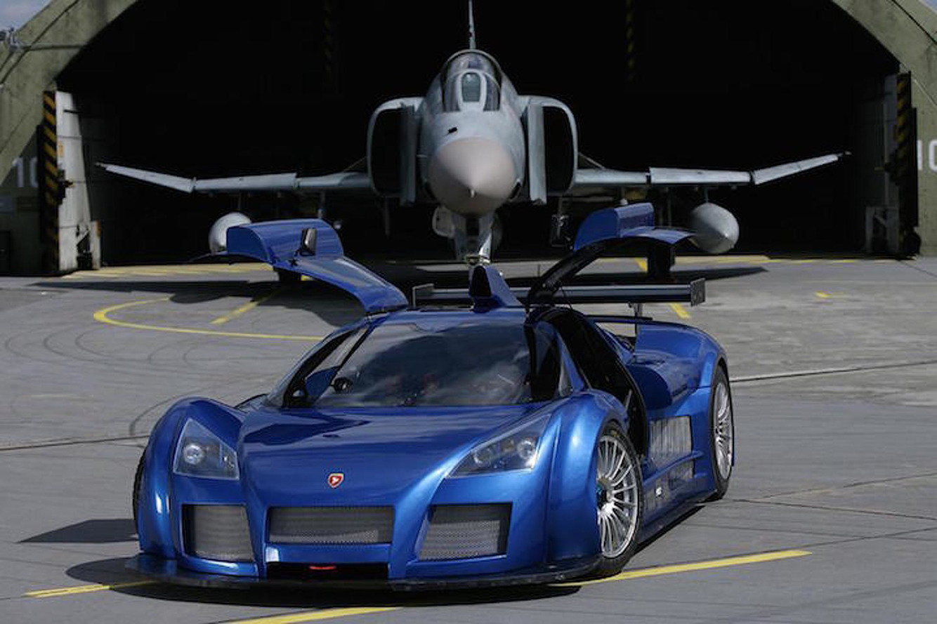 5 Cars With Gullwing Doors That Aren’t the DeLorean DMC12 5 Cars With Gullwing Doors That Aren’t the DeLorean DMC12