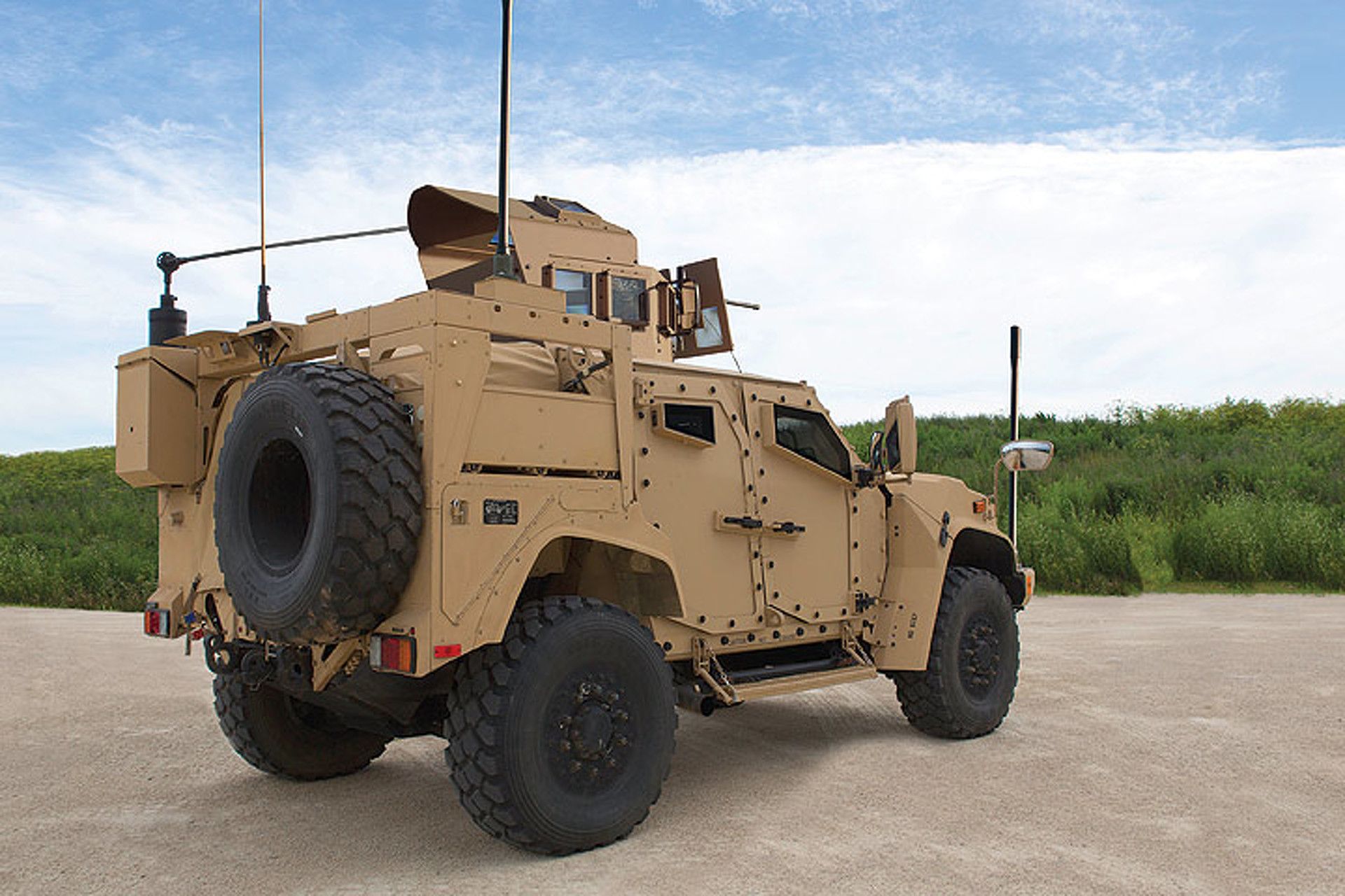 How Does the Oshkosh JLTV Measure Up to the Humvee?