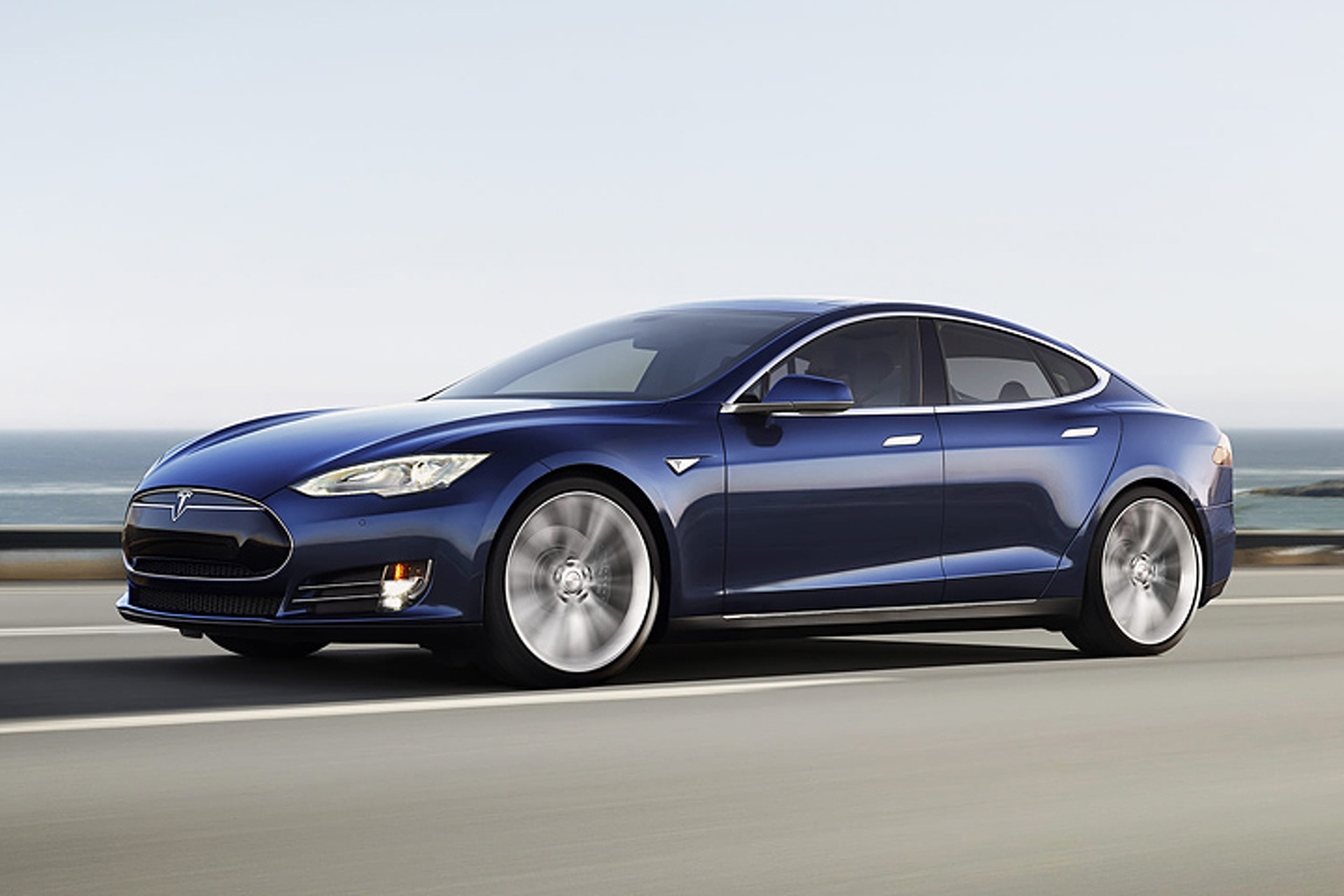 Apple and Tesla Partnership on Autonomous Cars? Not A Crazy Idea