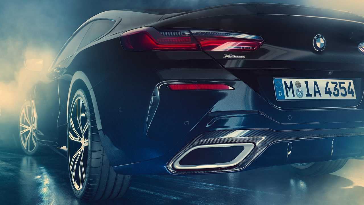BMW egyéni M850i éjszakai égbolt