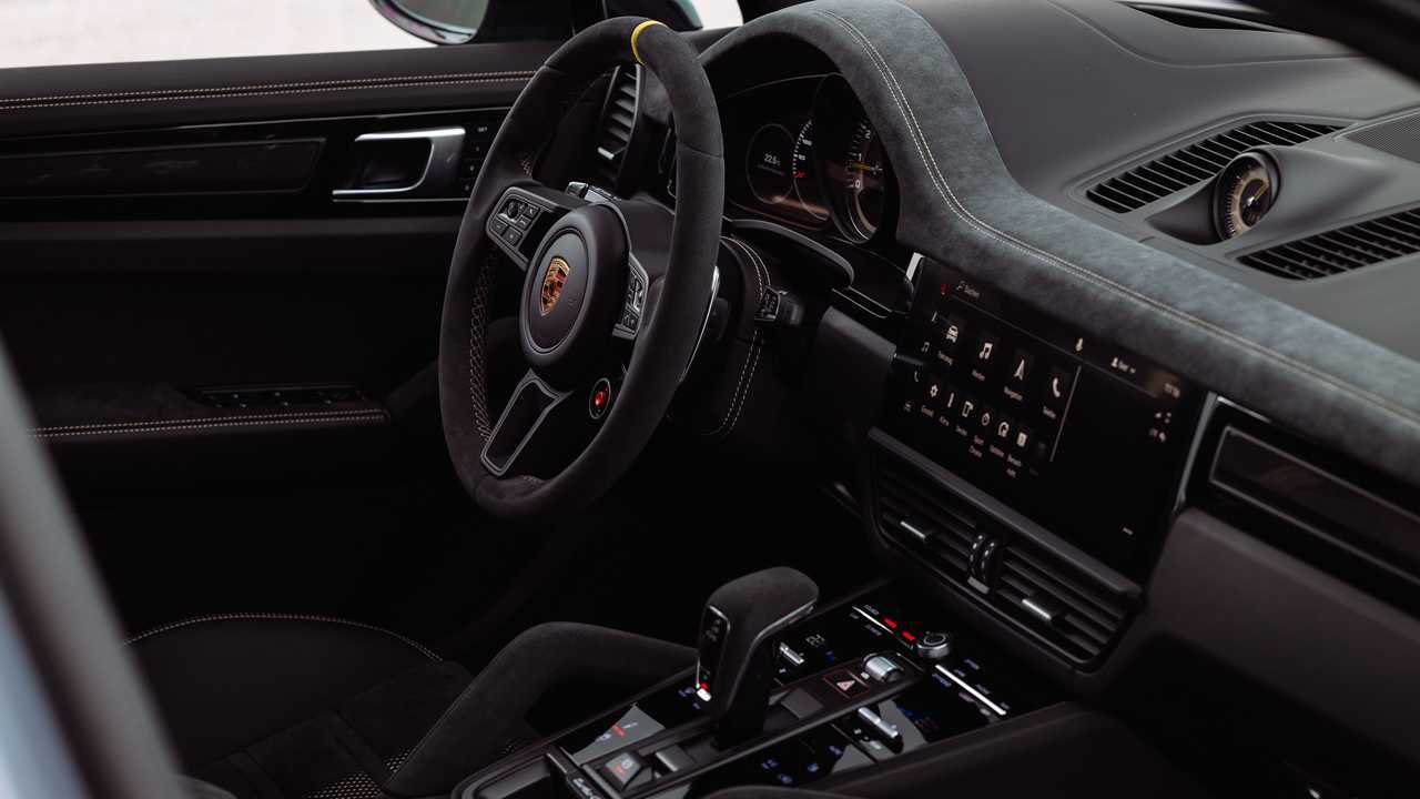 Porsche Cayenne Turbo GT, la prova in pista