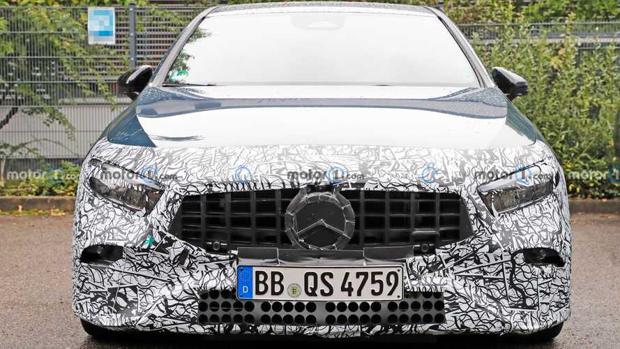 Makyajlı Mercedes-AMG A35 casuslarımız tarafından görüntülendi
