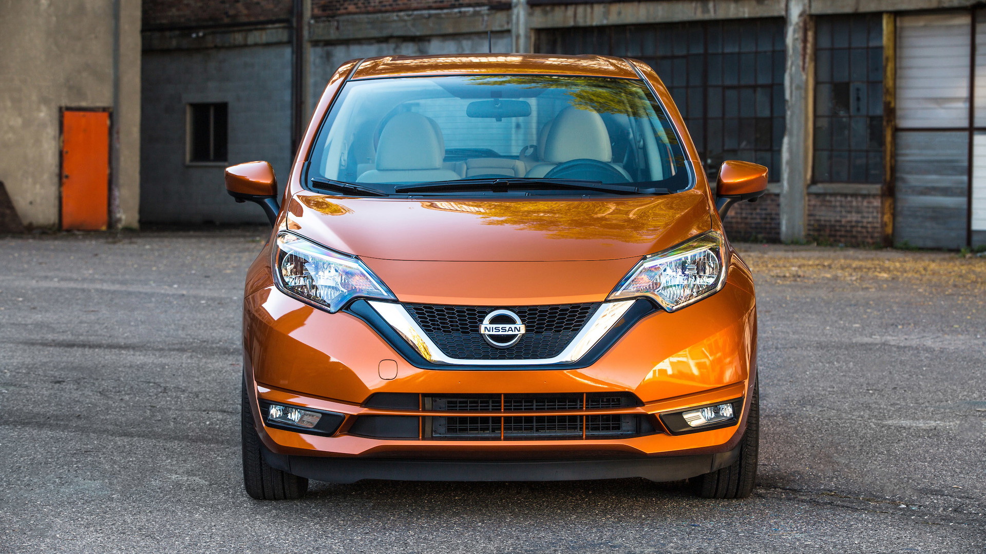 Note The Changes To Nissan S Versa Hatch For 2017