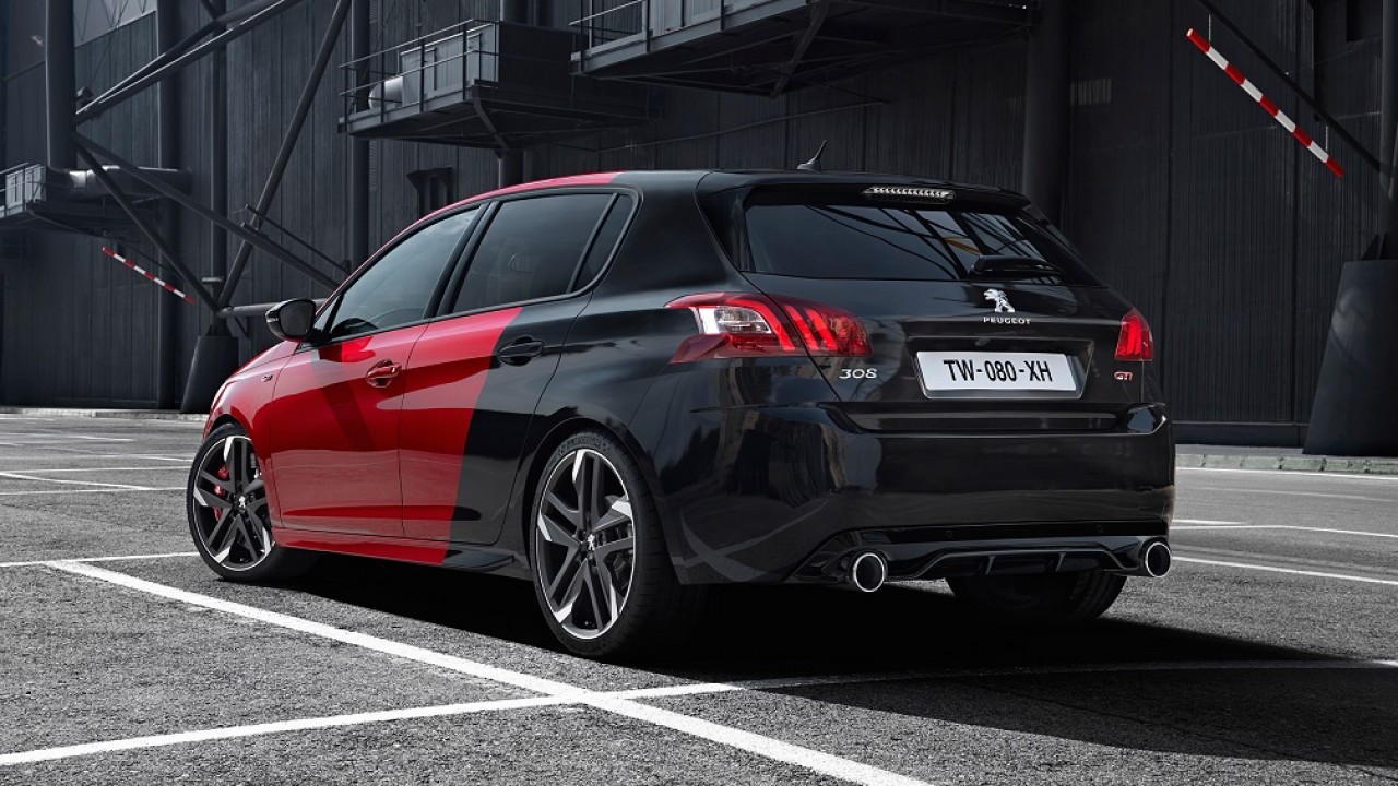Peugeot 308 GTi estreia com visual invocado e motor 1.6 THP de até 270 cv