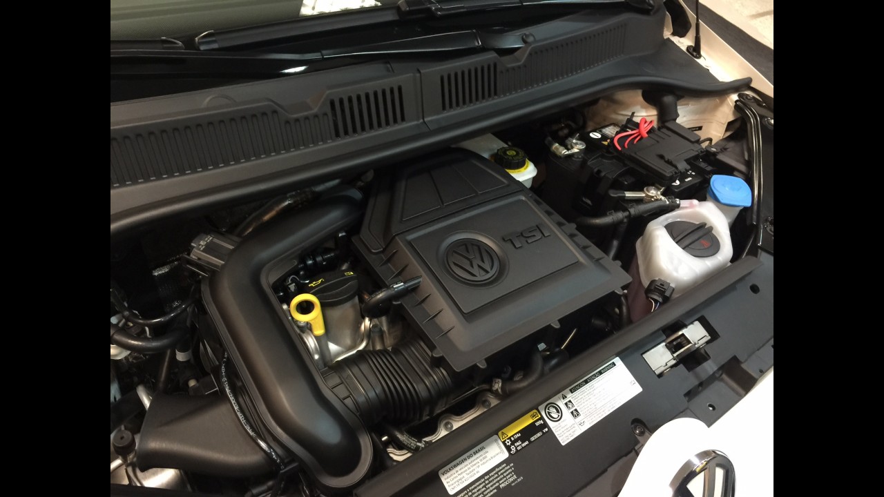 Teste CARPLACE: up! TSI acelera como esportivo e bebe como popular