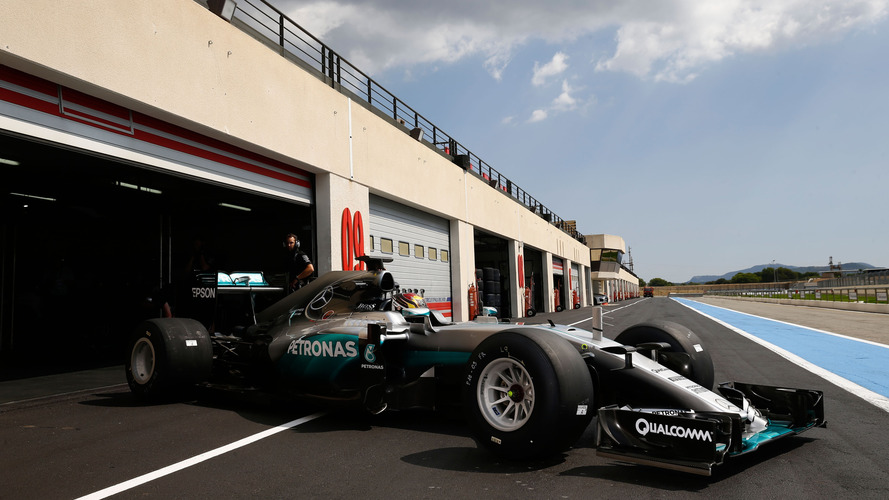 Pascal Wehrlein, Mercedes AMG F1 W06 Hybrid avec des pneus Pirelli 2017